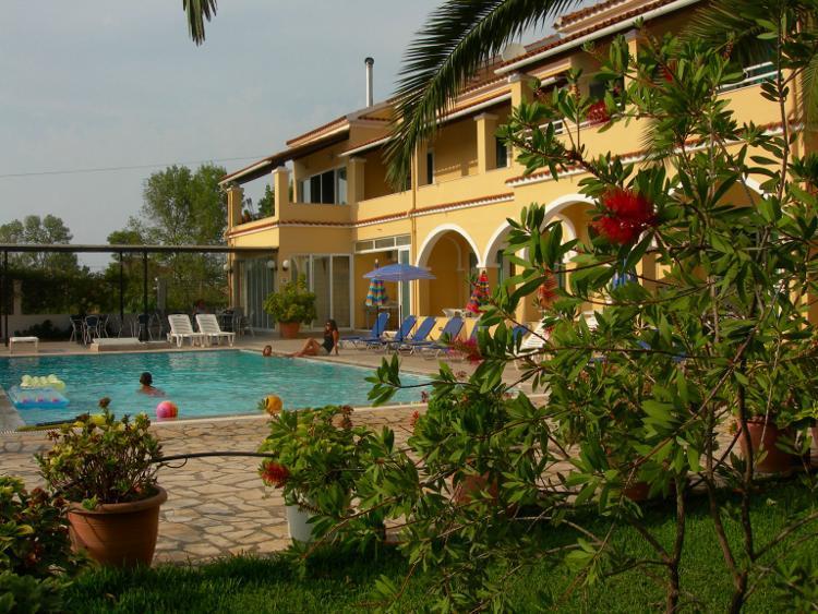 Elves Studios& Apartment's Aparthotel Sidari (Corfu)